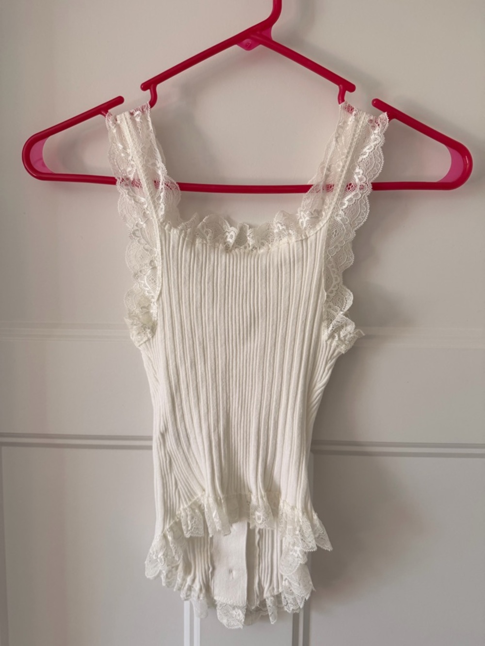 White Lace Tank Top - Picture 3 of 3